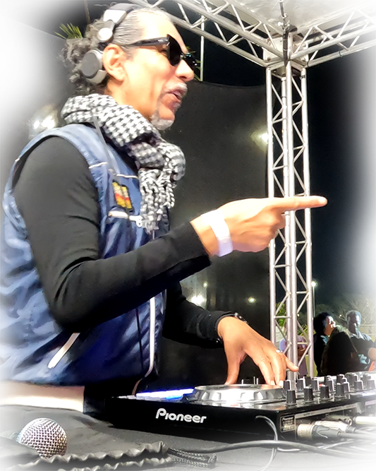 DJ REI - o bruxo da música